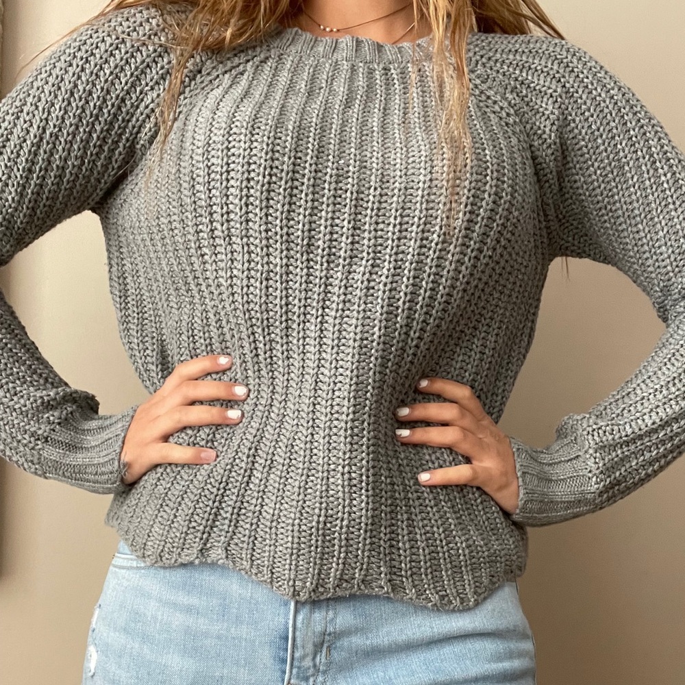 American Eagle Sweater
